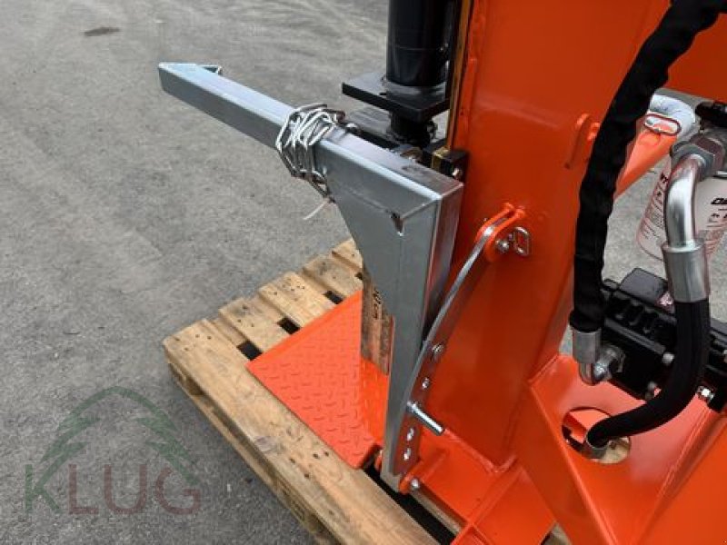 Holzspalter des Typs Kozina HCD 21-T Vertikalholzspalter, Neumaschine in Pirching am Traubenberg (Bild 28)