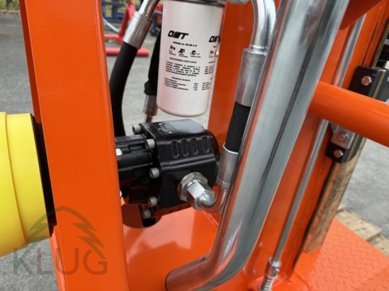 Holzspalter des Typs Kozina HCD 25T Vertikalholzspalter mit Seilwinde, Neumaschine in Pirching am Traubenberg (Bild 10)