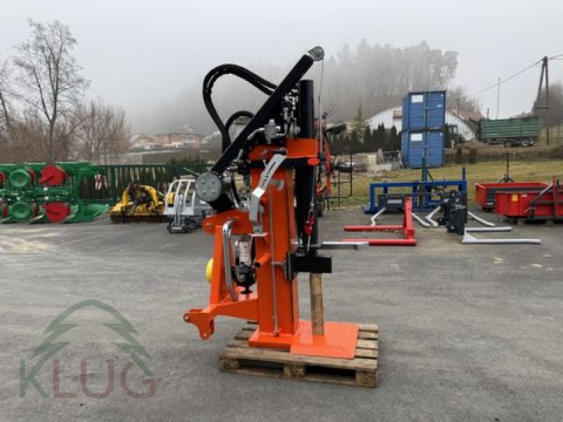 Holzspalter des Typs Kozina HCD 25T Vertikalholzspalter mit Seilwinde, Neumaschine in Pirching am Traubenberg (Bild 13)
