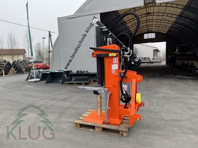 Holzspalter des Typs Kozina HCD 25T Vertikalholzspalter mit Seilwinde, Neumaschine in Pirching am Traubenberg (Bild 18)