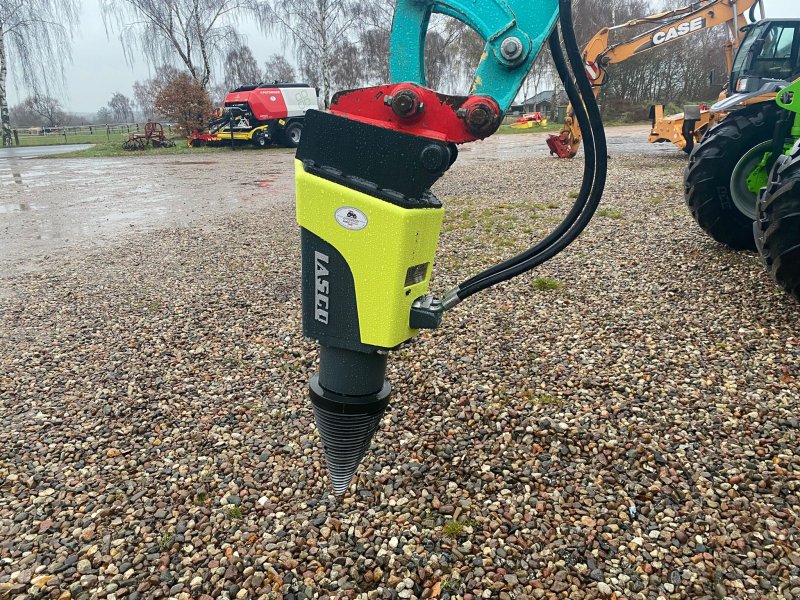 Holzspalter van het type Lasco D1 62.21 Kegelspalter, Neumaschine in Klempau