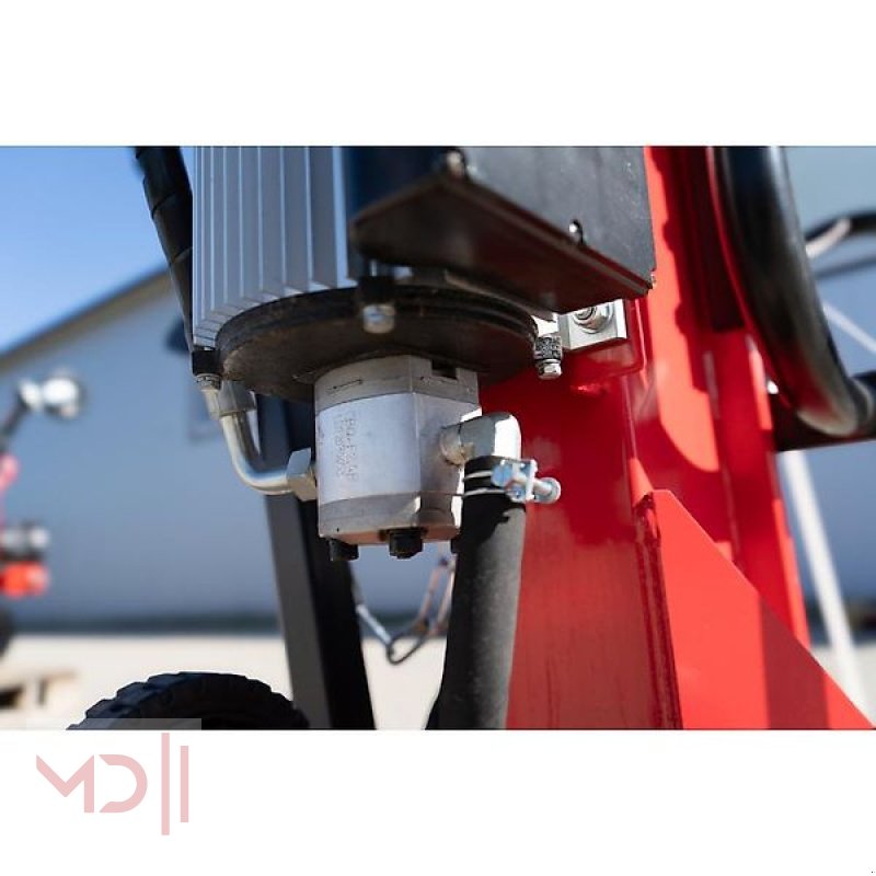 Holzspalter des Typs MD Landmaschinen RT Holzspalter 11t E, Neumaschine in Zeven (Bild 2)