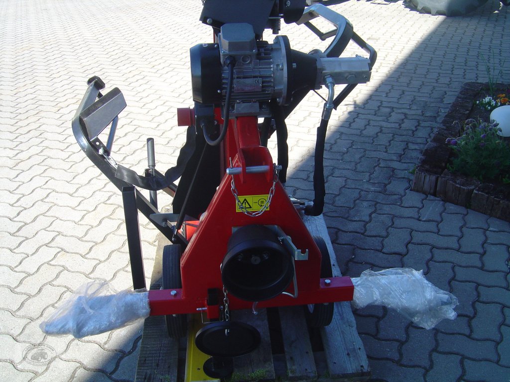 Holzspalter des Typs Oehler OL 1115 "12to." Kombi 400V und Gelenkwelle, 2Geschwindigkeiten, Holzaufnahme, *NEU*, Frachtfrei., Neumaschine in Tschirn (Bild 9)