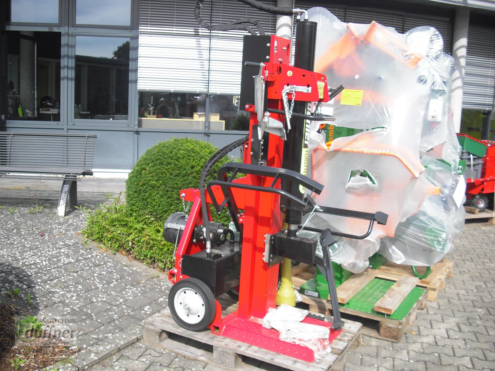 Holzspalter des Typs Oehler OL 1140, Neumaschine in Hohentengen (Bild 2)