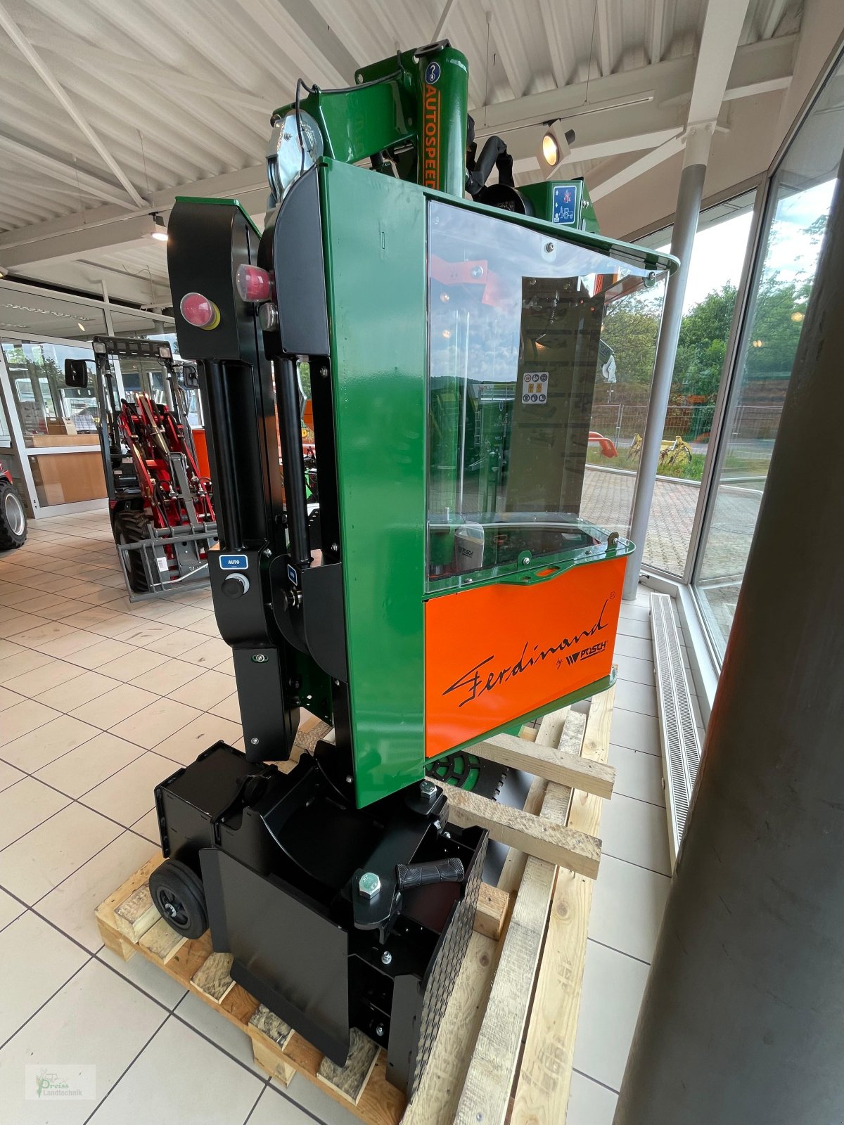 Holzspalter of the type Posch Ferdinand, Neumaschine in Bad Kötzting (Picture 5)