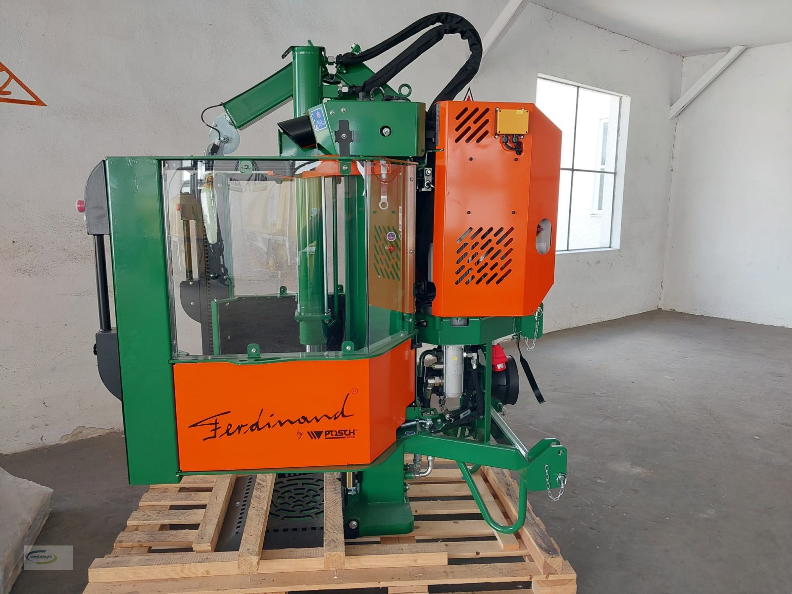Holzspalter des Typs Posch Ferdinand, Neumaschine in Frontenhausen (Bild 1)