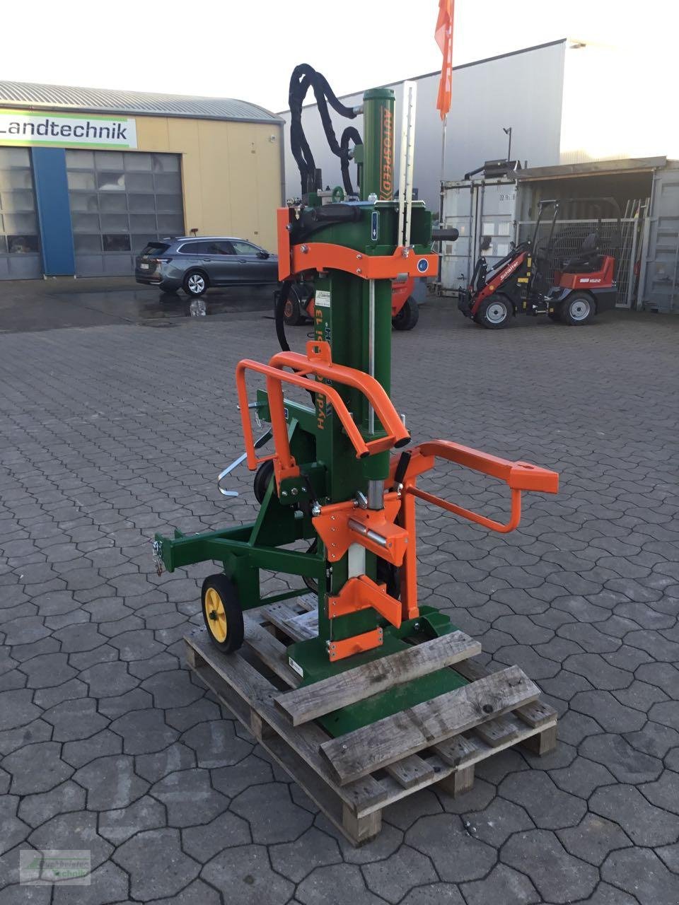 Holzspalter of the type Posch HydroCombi 13 Autospeed, Neumaschine in Nordstemmen (Picture 2)