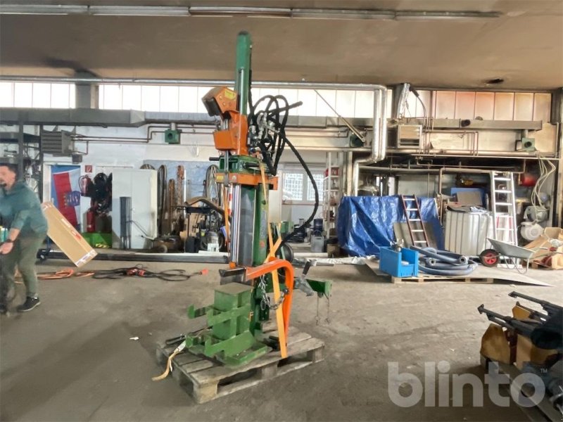 Holzspalter του τύπου Posch HydroCombi 15T PZG, Gebrauchtmaschine σε Düsseldorf (Φωτογραφία 1)