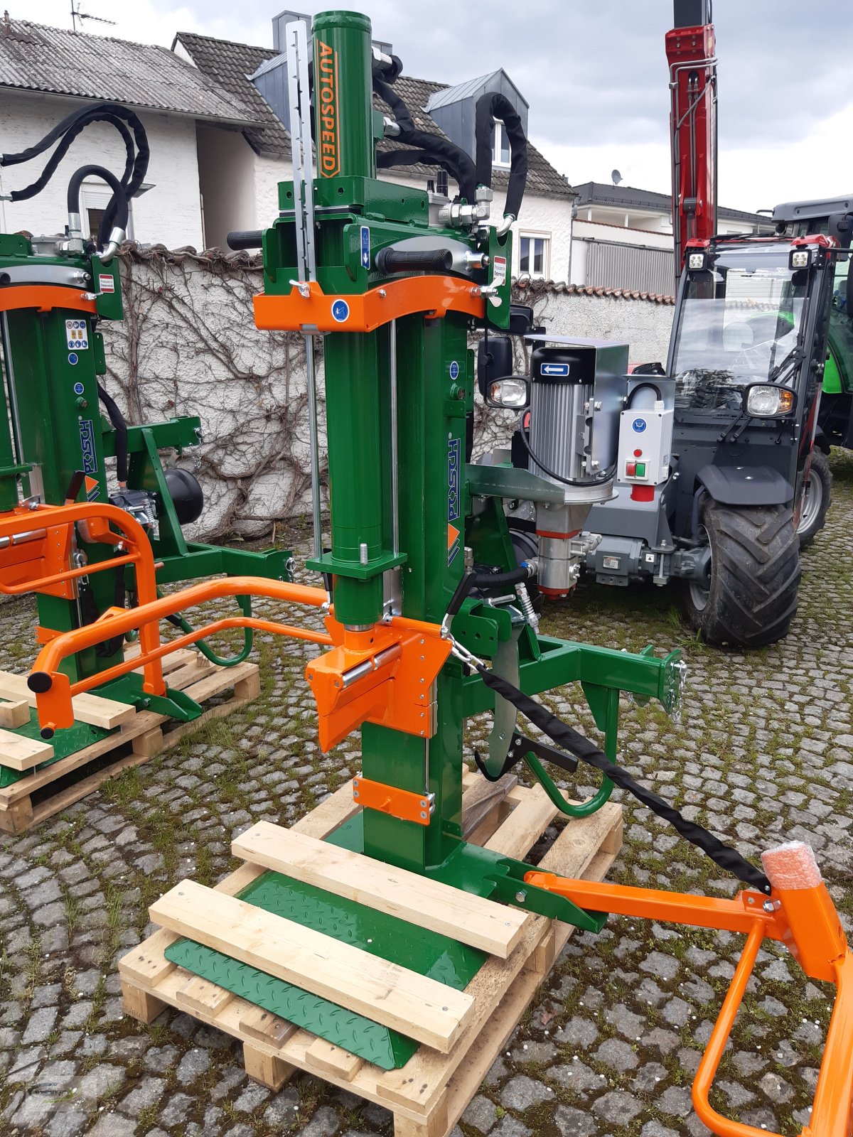 Holzspalter des Typs Posch HydroCombi 16 Lagermaschine Sofort Verfügbar, Neumaschine in Frontenhausen (Bild 3)