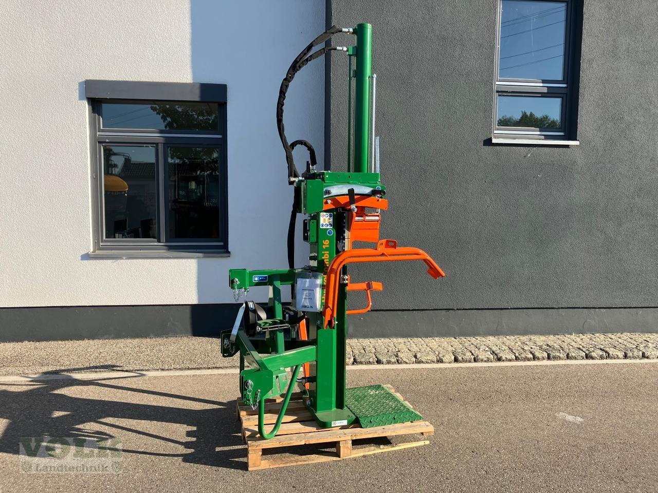 Holzspalter des Typs Posch HydroCombi 16 t, Neumaschine in Friedberg-Derching (Bild 1)