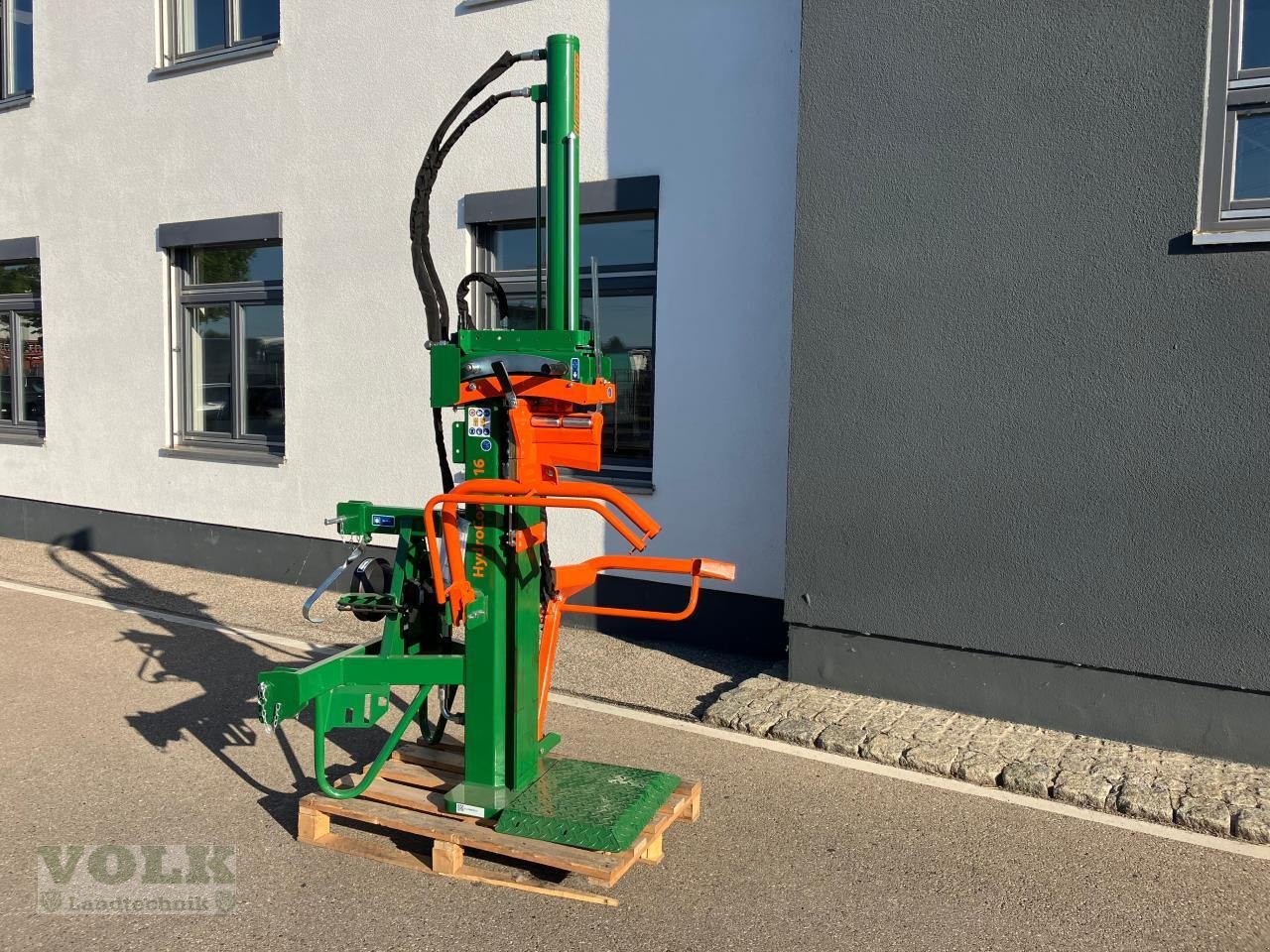 Holzspalter des Typs Posch HydroCombi 16 t, Neumaschine in Friedberg-Derching (Bild 3)
