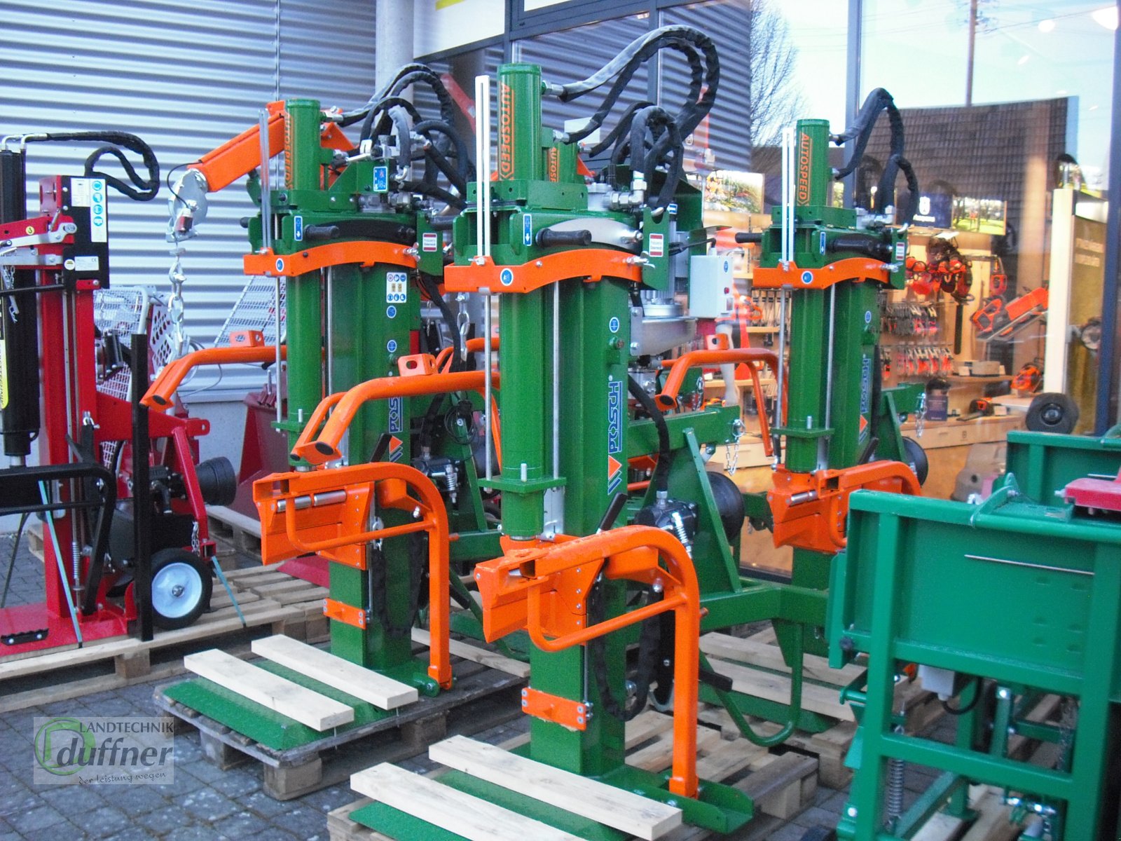 Holzspalter des Typs Posch HydroCombi 16, Neumaschine in Hohentengen (Bild 2)