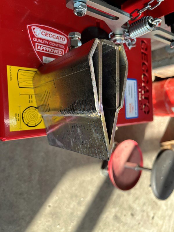 Holzspalter typu Sonstige 8T, Neumaschine v Helgisried (Obrázek 7)