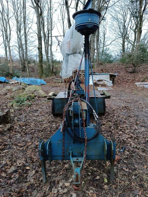 Holzspalter of the type Sonstige Brændekløver trykker ca. 30 tons. Med el kran på MOMSFRI, Gebrauchtmaschine in Egtved (Picture 2)