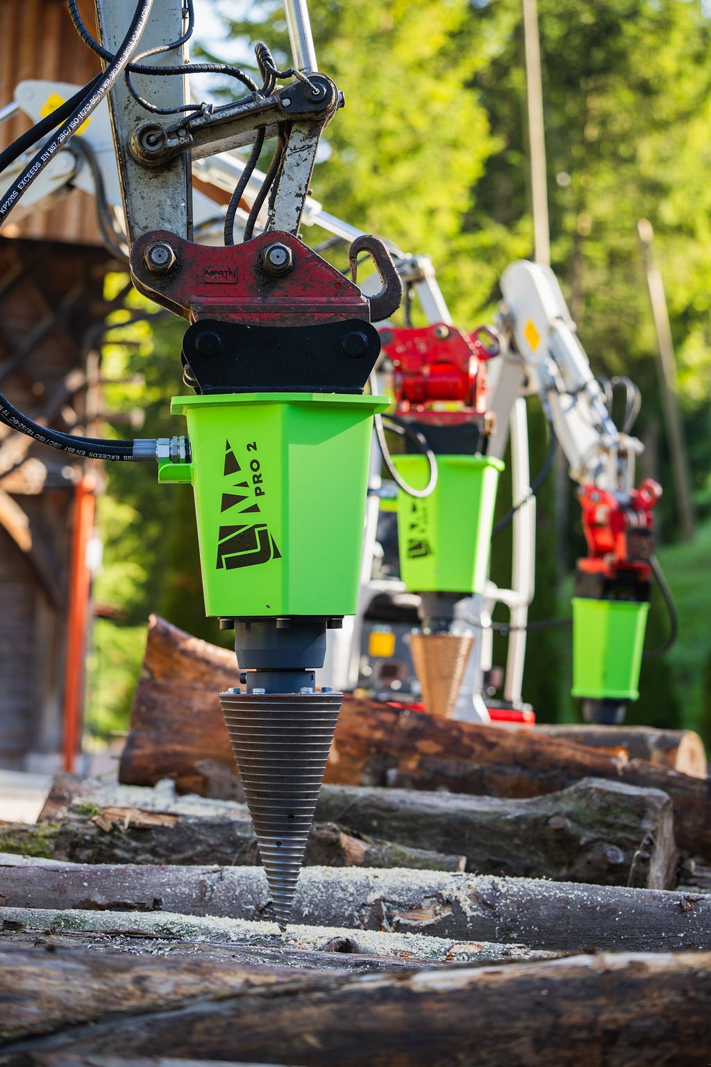 Holzspalter des Typs Sonstige Kegelspalter Bagger Erdbohrer PRO 2 1.100 ccm 65 Kw Holzkegel 260 x 500 mm, Neumaschine in Ingolstadt (Bild 3)