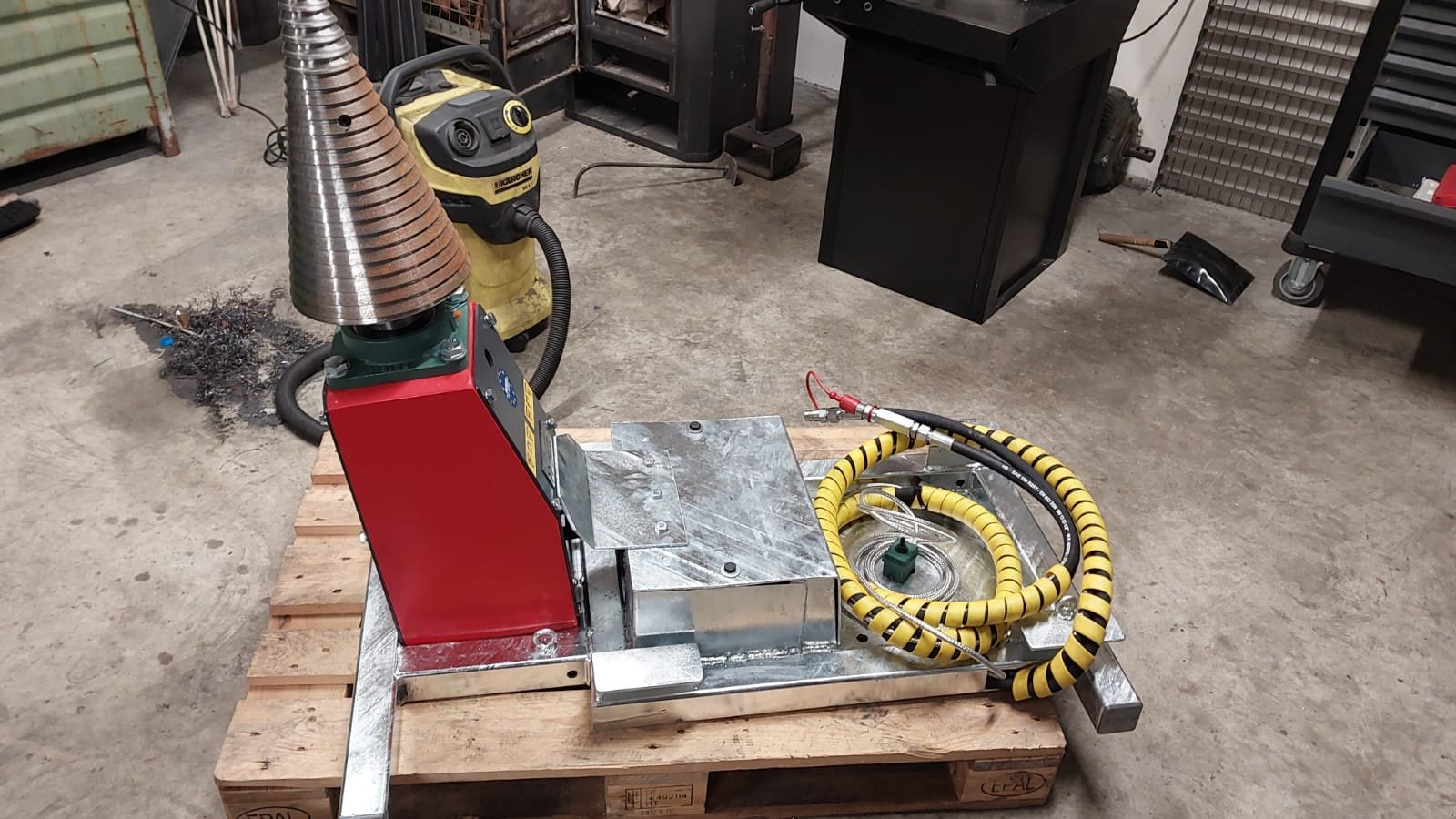 Holzspalter typu Sonstige Kegelspalter Traktor Modell 800 ccm mit Konsole für Rückewagen, Neumaschine v Ingolstadt (Obrázek 7)