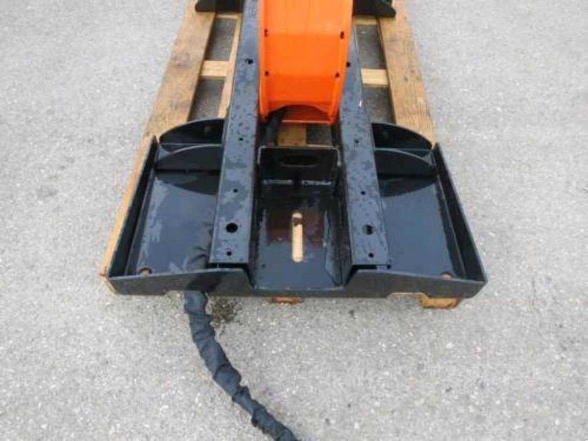 Holzspalter des Typs Sonstige Woodcracker L700 inkl. Standvorrichtung, Neumaschine in NATTERNBACH (Bild 2)