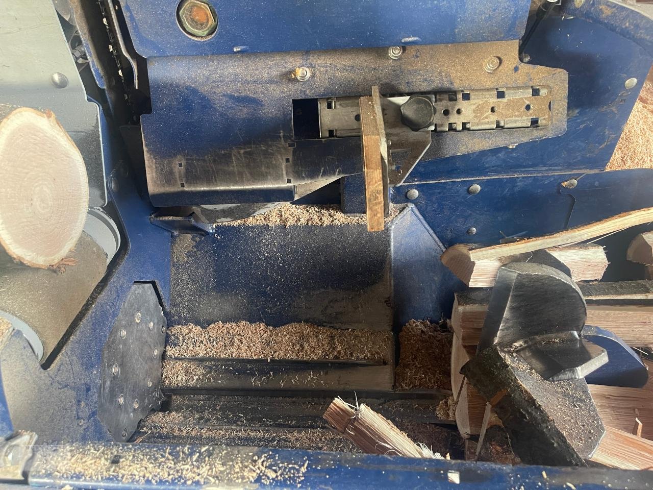 Holzspalter des Typs Tajfun RCA 400 Joy, Gebrauchtmaschine in Pragsdorf (Bild 2)