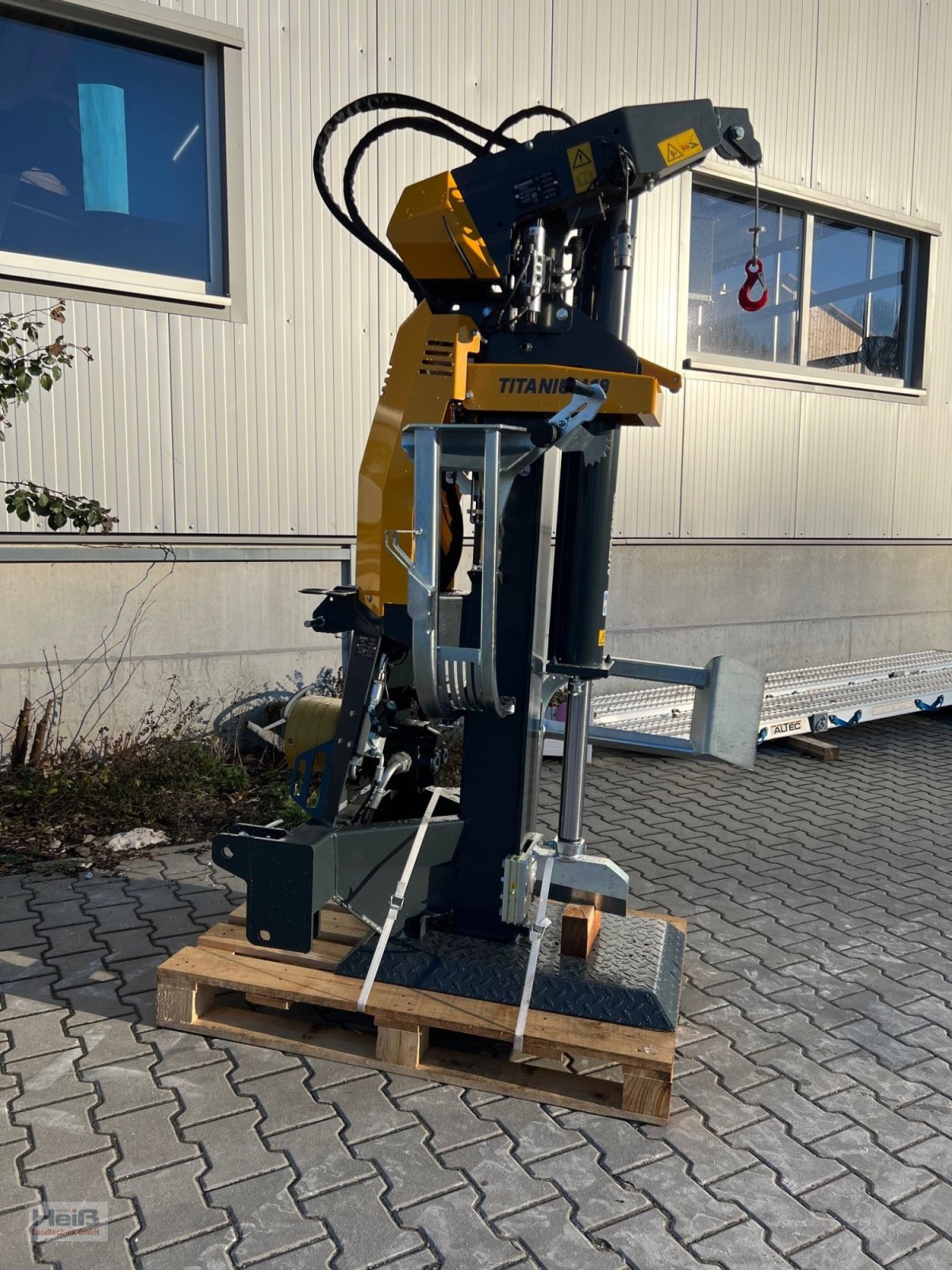 Holzspalter del tipo Uniforest TITANIUM 18, Neumaschine In Merkendorf (Immagine 4)