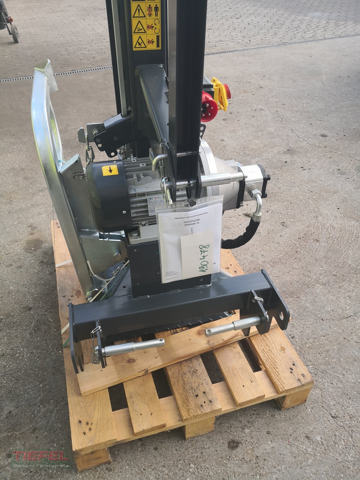 Holzspalter Türe ait Uniforest Titanium E10 Holzspalter, Neumaschine içinde Veitsbronn (resim 5)