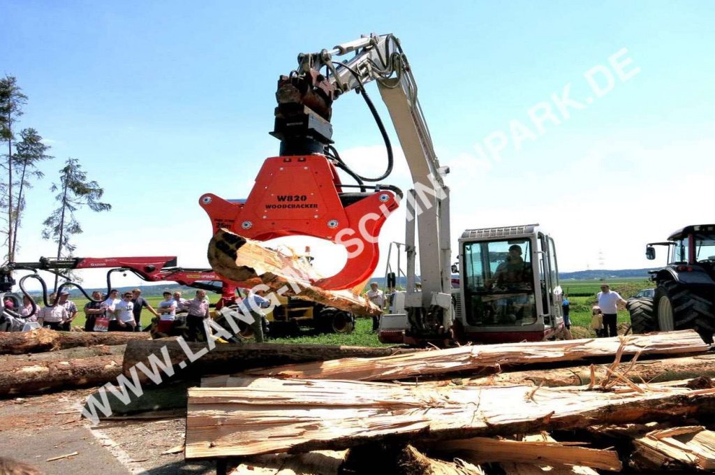 Holzspalter des Typs westtech W Serie Spaltzange, Neumaschine in Petting (Bild 4)