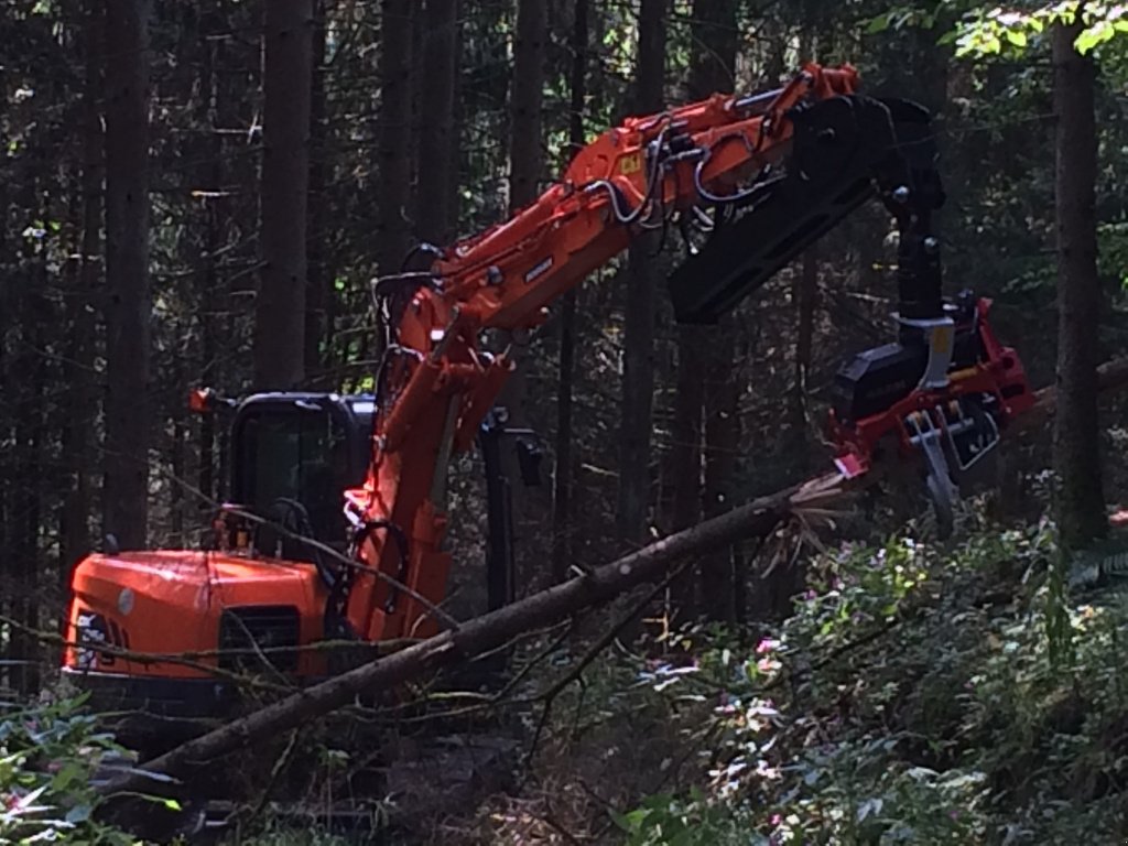 Holzvollernter des Typs Doosan DX 85 Harvester Woody, Neumaschine in Hutthurm (Bild 7)