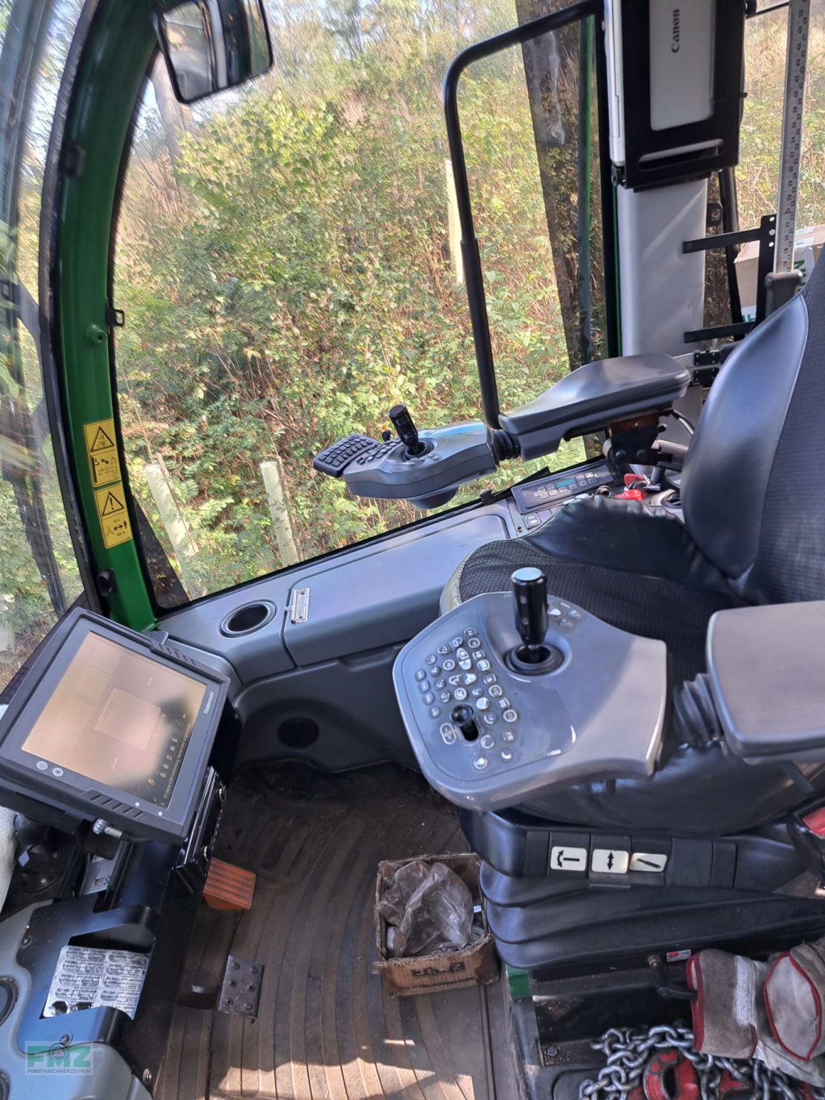 Holzvollernter του τύπου John Deere 1270E IT4, Gebrauchtmaschine σε Leinburg (Φωτογραφία 6)