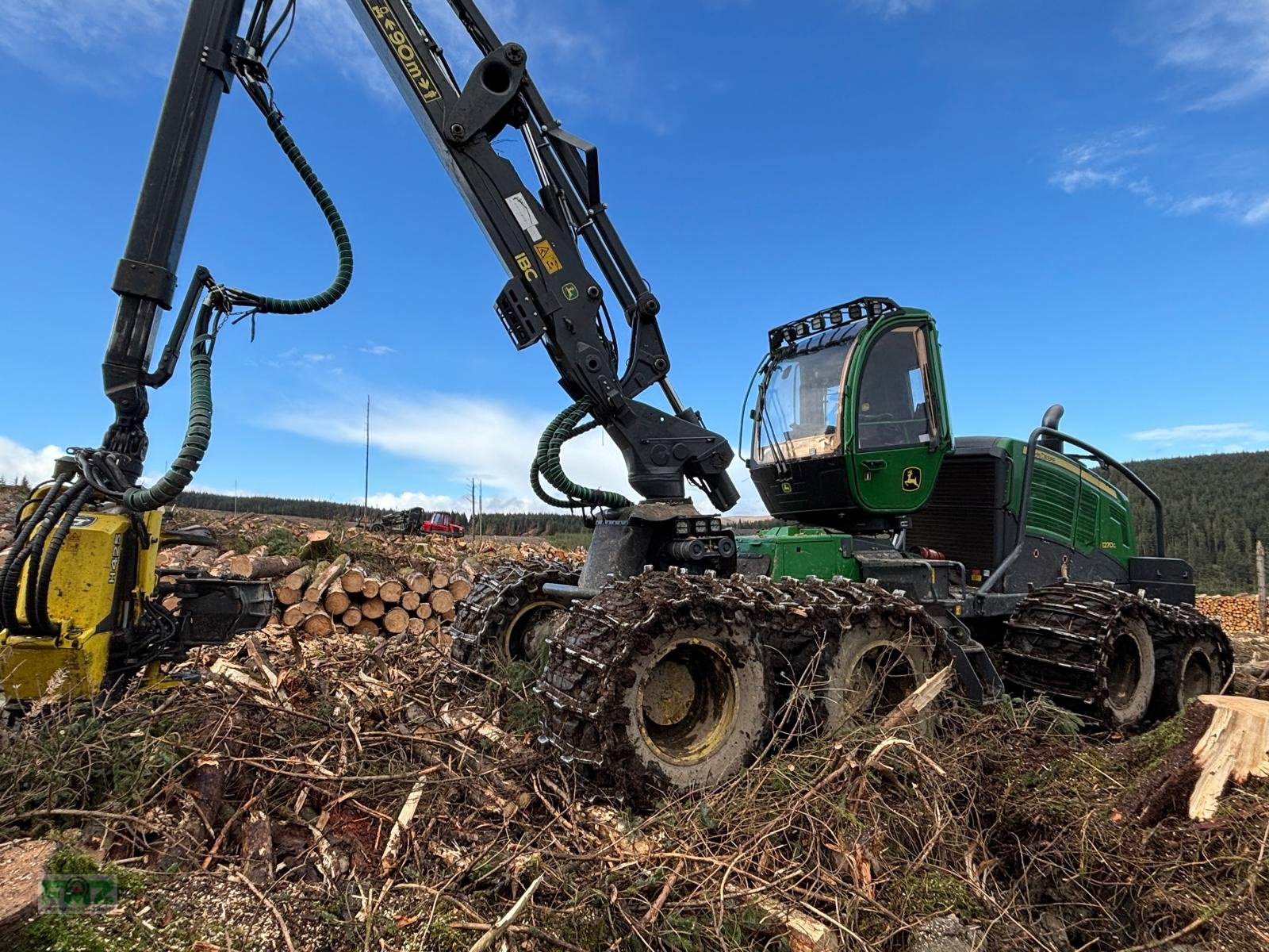 Holzvollernter des Typs John Deere 1270G 8WD, Gebrauchtmaschine in Leinburg (Bild 2)