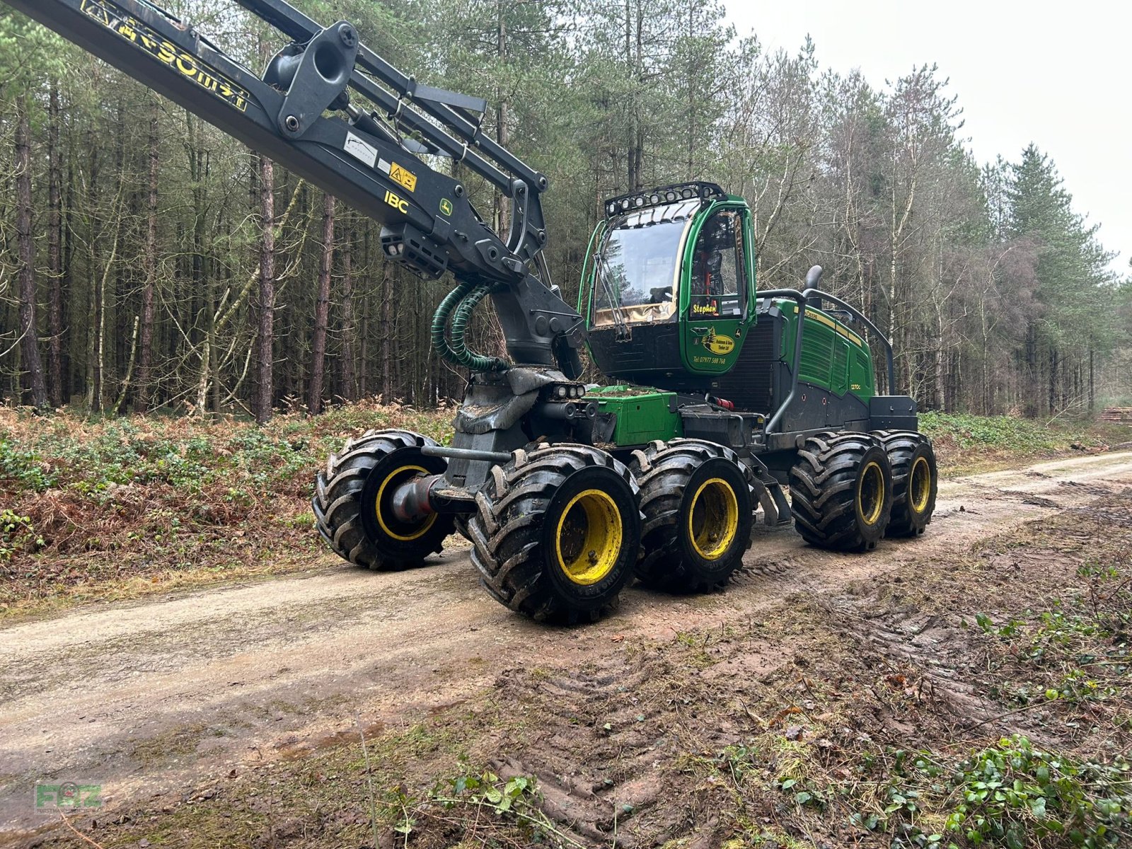 Holzvollernter typu John Deere 1270G 8WD, Gebrauchtmaschine w Leinburg (Zdjęcie 2)