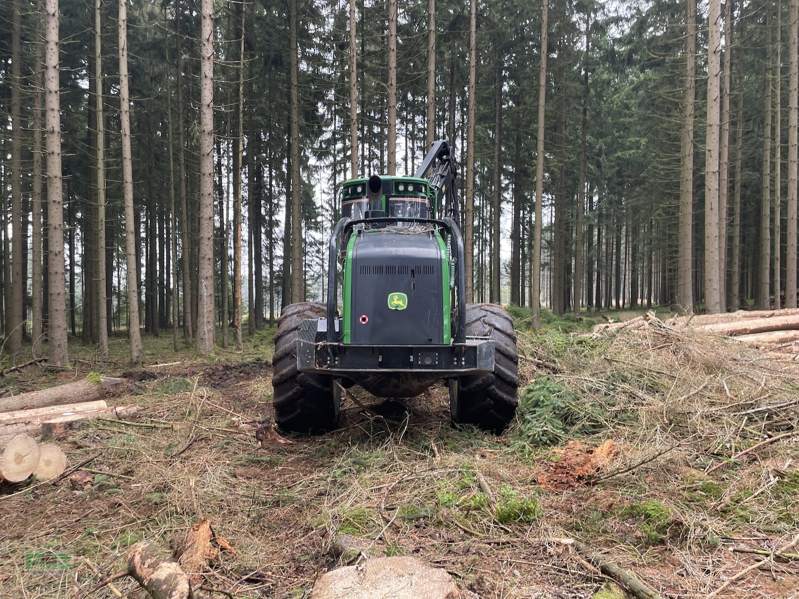 Holzvollernter Türe ait John Deere 1470G, Gebrauchtmaschine içinde Leinburg (resim 9)