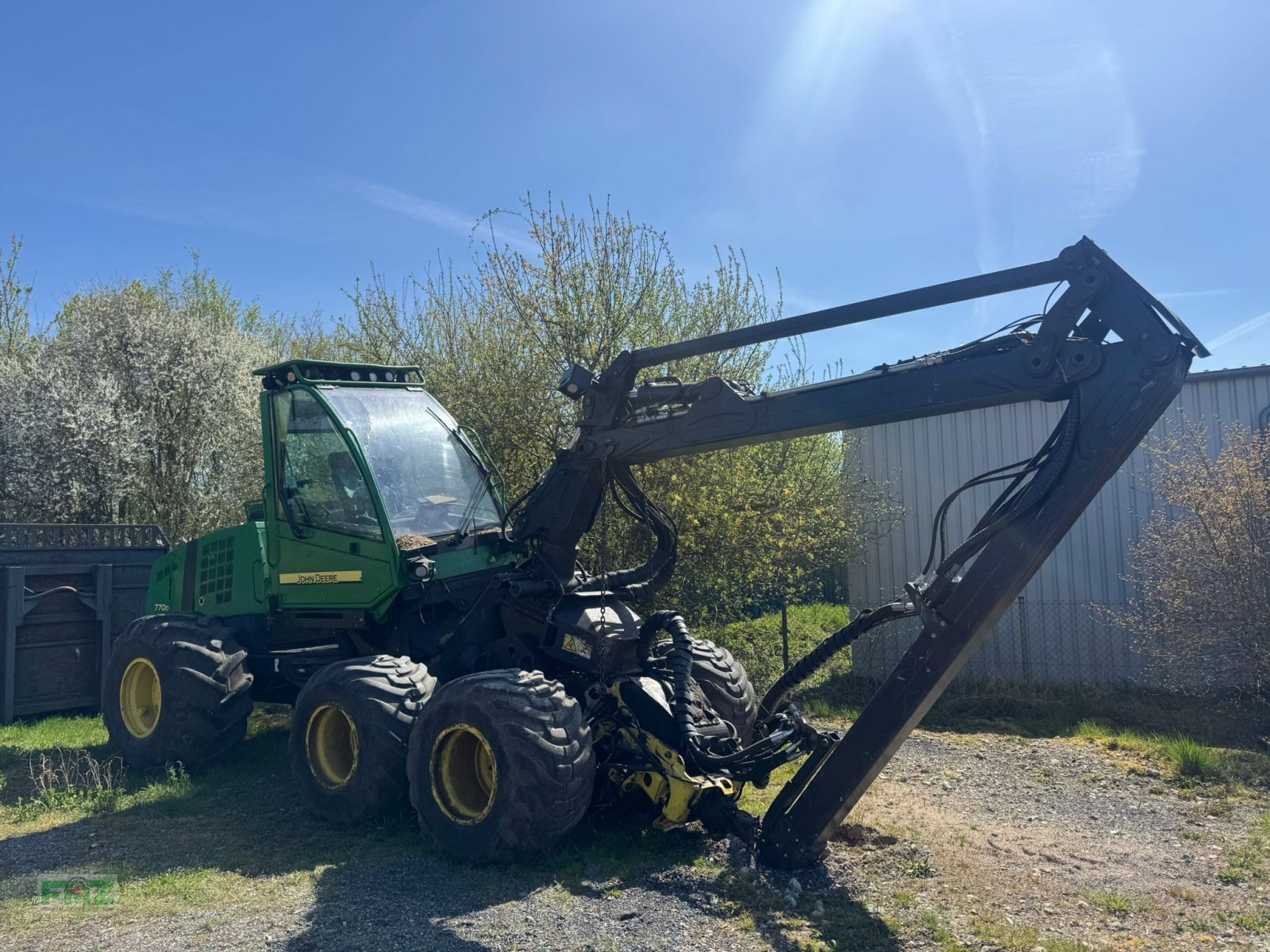 Holzvollernter от тип John Deere 770D, Gebrauchtmaschine в Leinburg (Снимка 1)