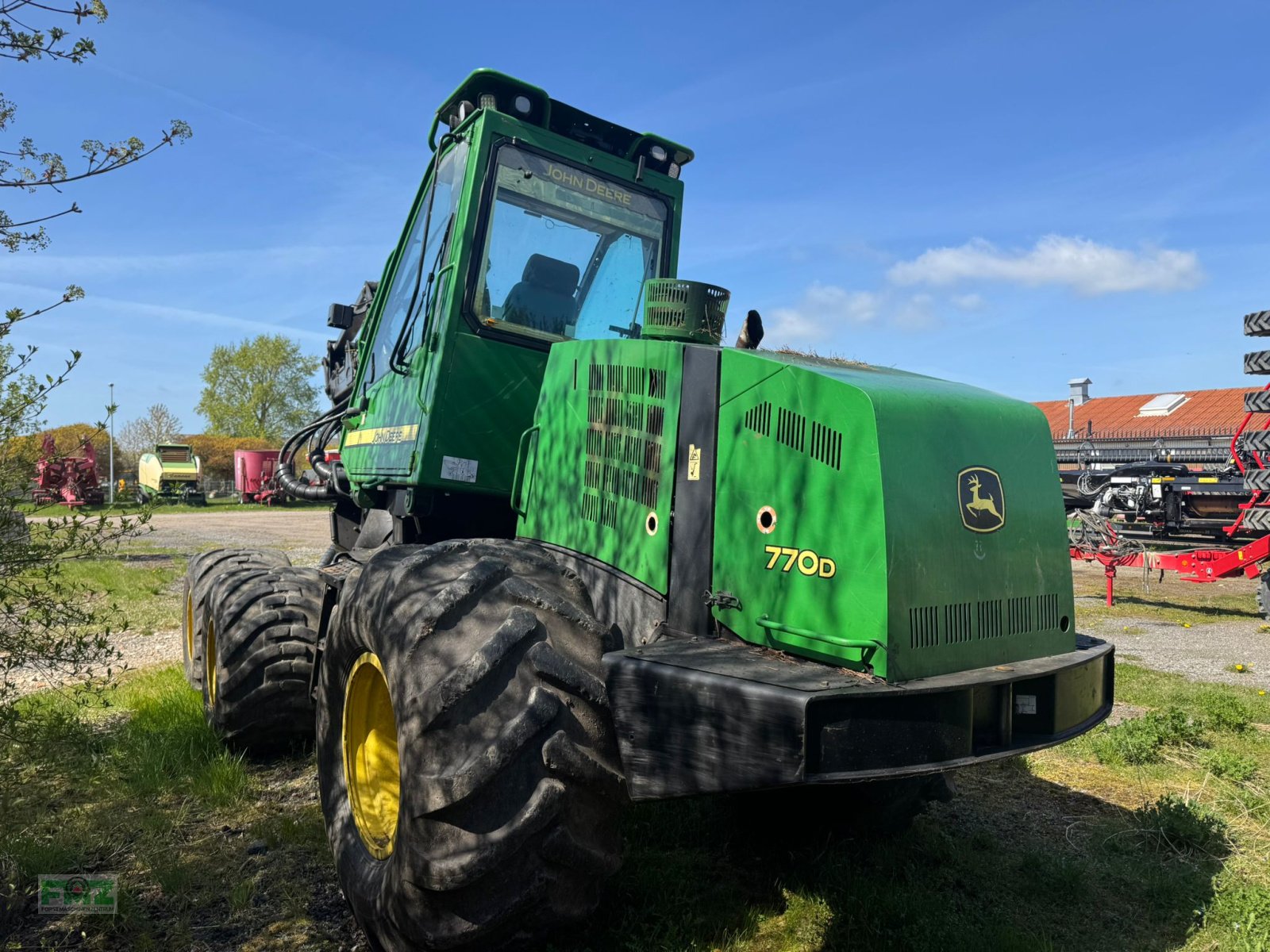 Holzvollernter от тип John Deere 770D, Gebrauchtmaschine в Leinburg (Снимка 4)