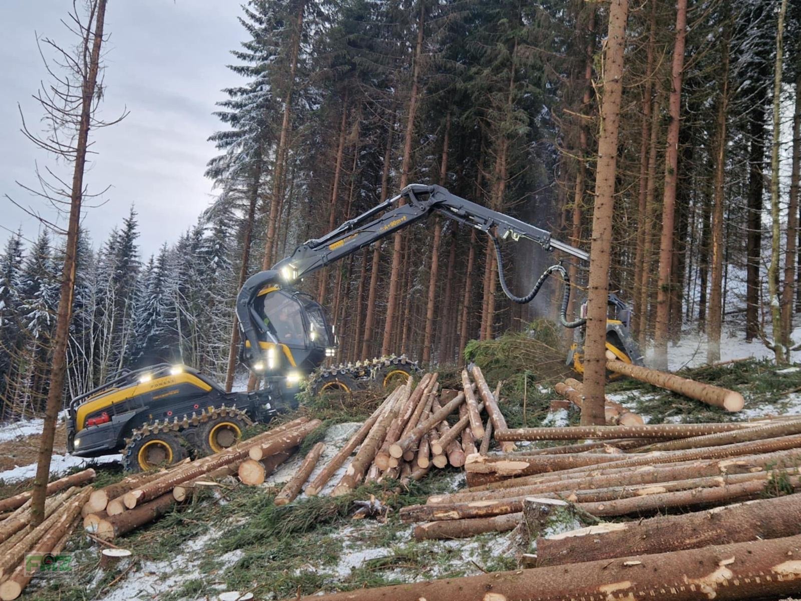 Holzvollernter του τύπου Ponsse Scorpion Giant, Gebrauchtmaschine σε Leinburg (Φωτογραφία 4)