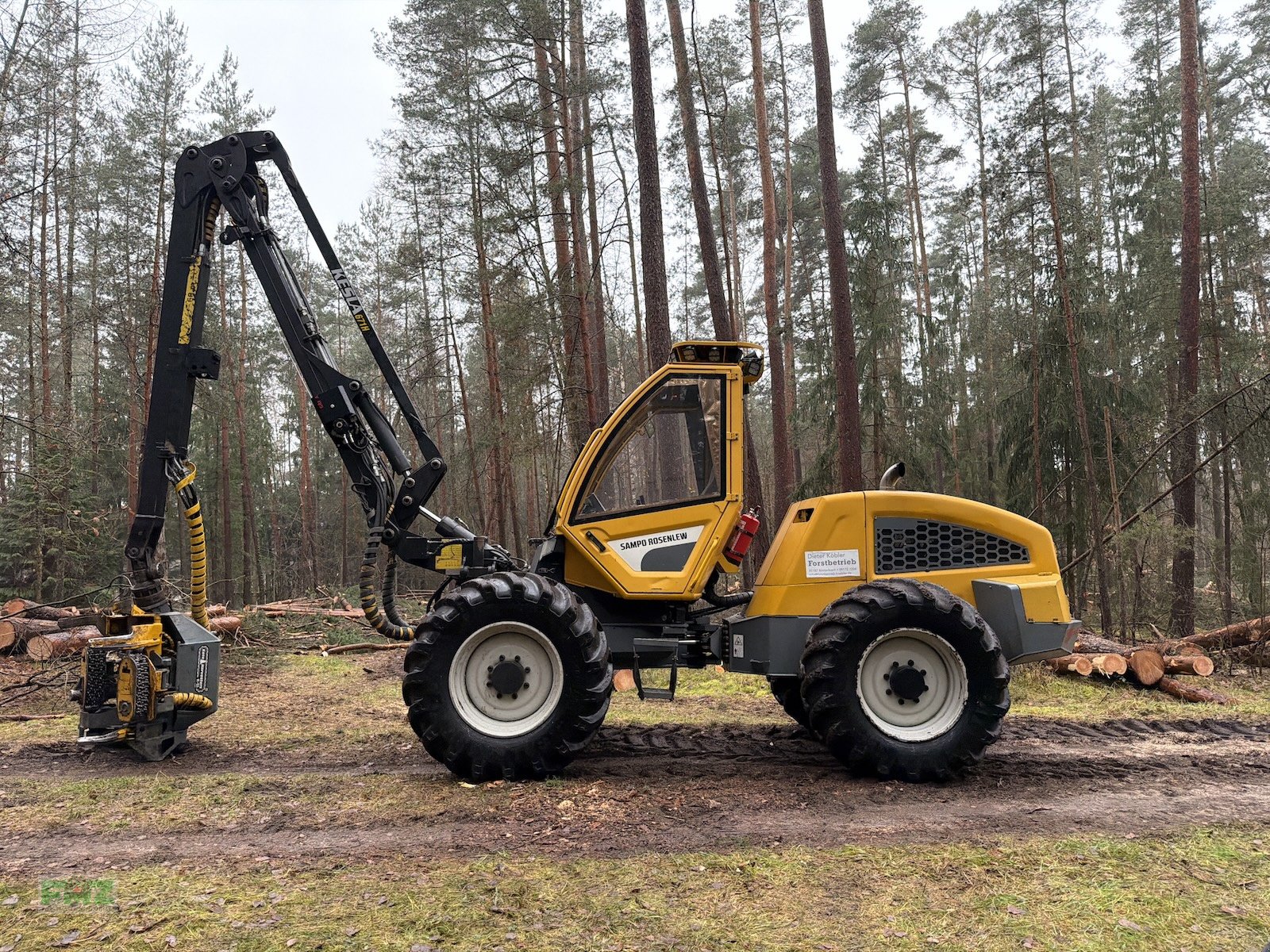 Holzvollernter Türe ait Sampo HR46, Gebrauchtmaschine içinde Leinburg (resim 2)