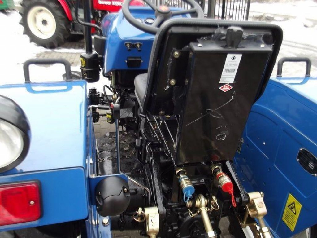 Hopfentraktor typu Dong Feng DF 244DL, Neumaschine v Київ (Obrázek 4)