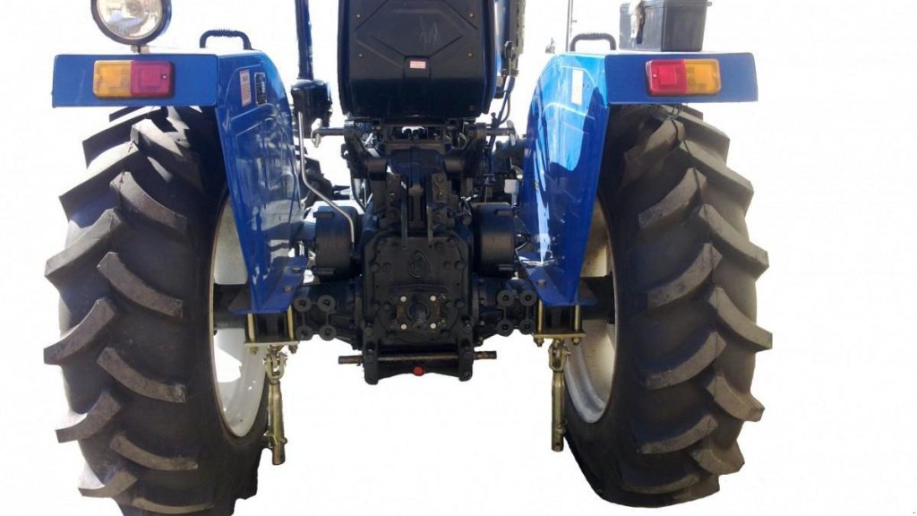 Hopfentraktor des Typs Dong Feng DF 354DHL, Neumaschine in Київ (Bild 3)