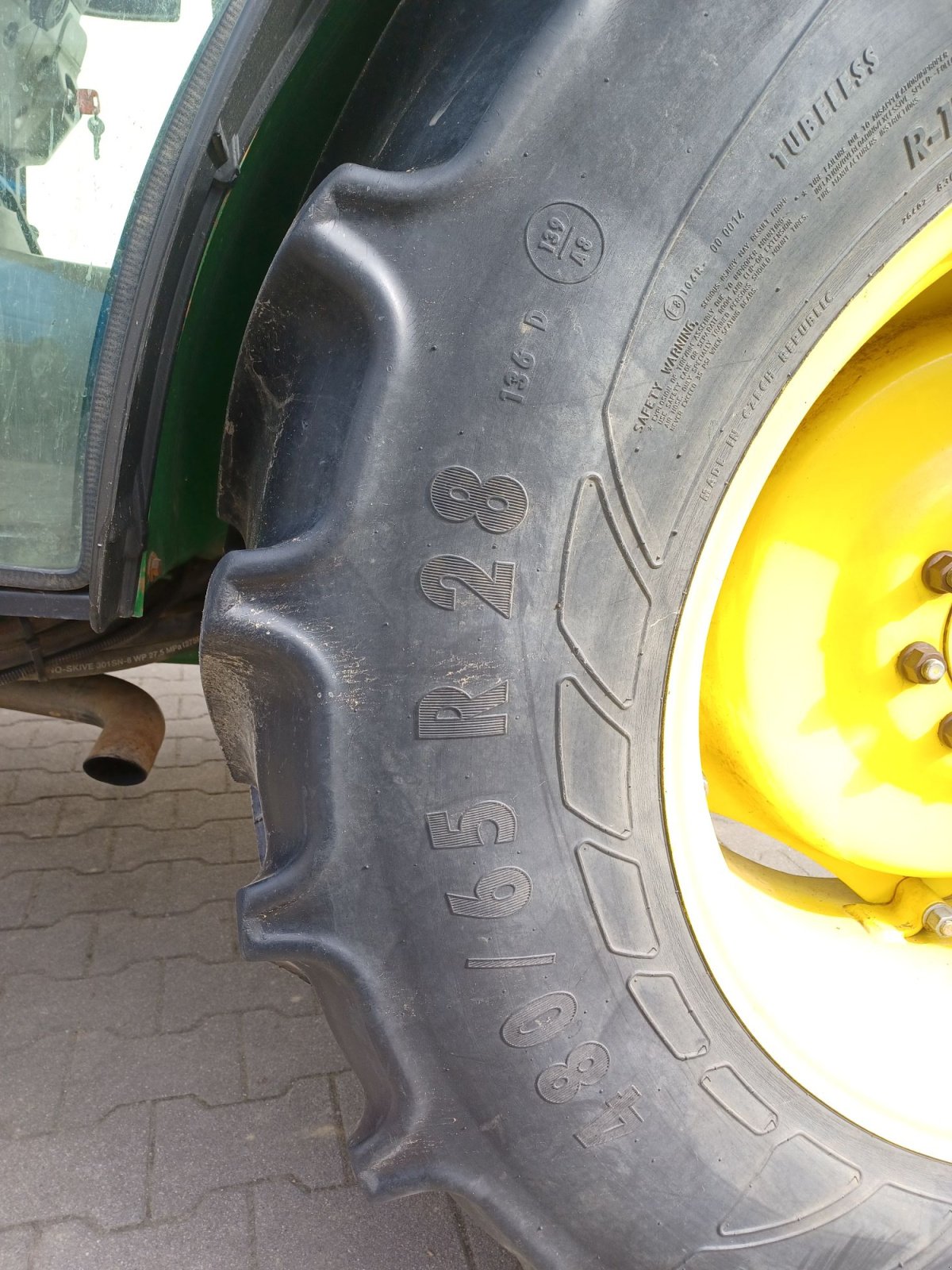 Hopfentraktor des Typs John Deere 5085 GF, Gebrauchtmaschine in Au/Hallertau (Bild 11)