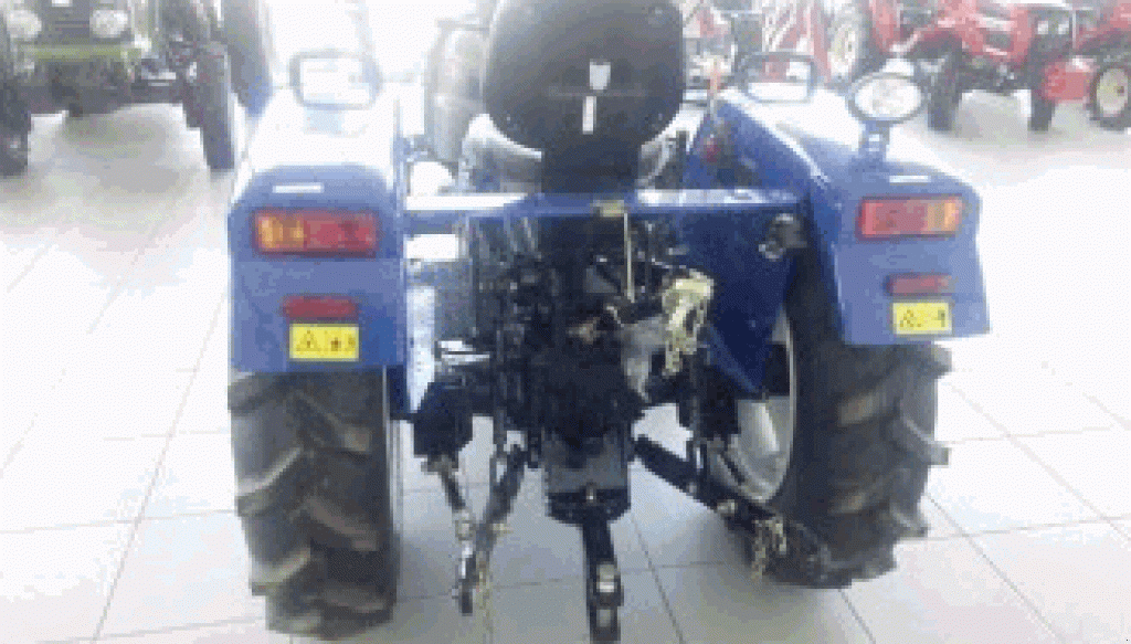 Hopfentraktor typu LOVOL Lovol TE 244, Neumaschine v Львів (Obrázek 2)