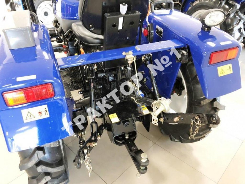 Hopfentraktor des Typs LOVOL Lovol TE 244, Neumaschine in Львів (Bild 3)