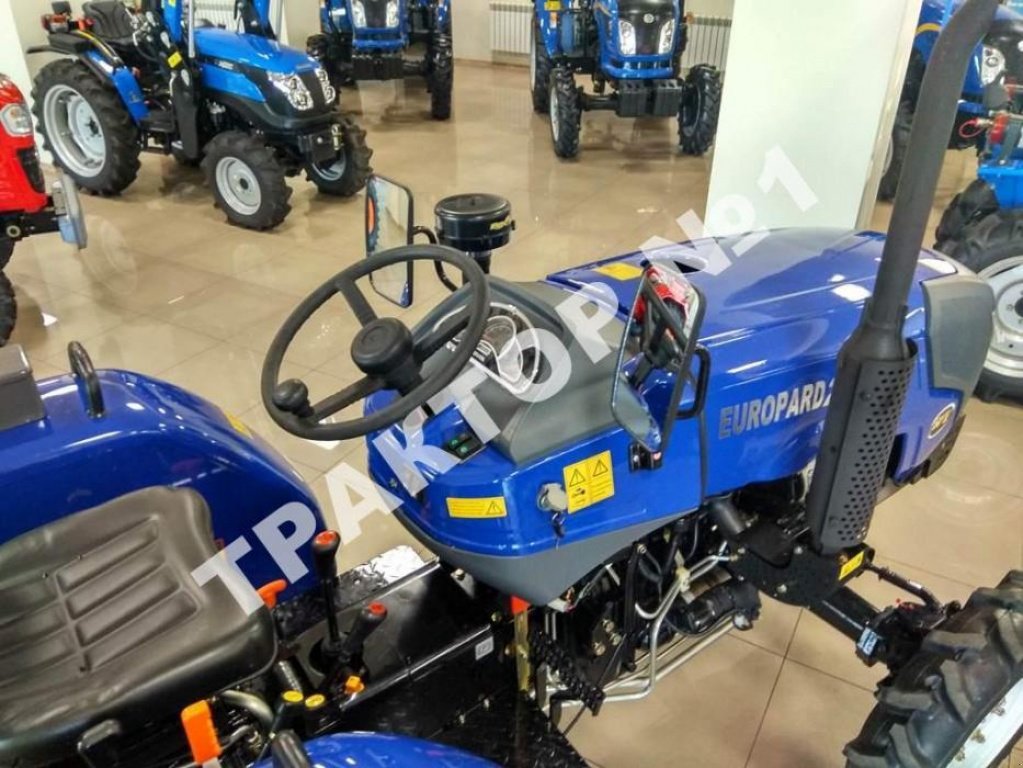 Hopfentraktor des Typs LOVOL Lovol TE 244, Neumaschine in Львів (Bild 5)