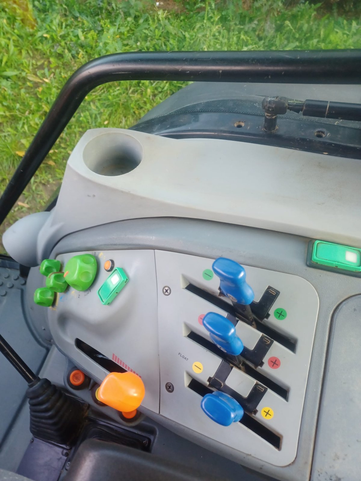 Hopfentraktor typu Same Dorado 90, Gebrauchtmaschine v Au/Hallertau (Obrázek 4)