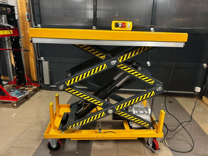 Hubgerüst типа schieder Mobiler Scheren-Hubtisch 1.000 kg  3.000 mm Hubhöhe  AKTION, Neumaschine в mixnitz (Фотография 1)