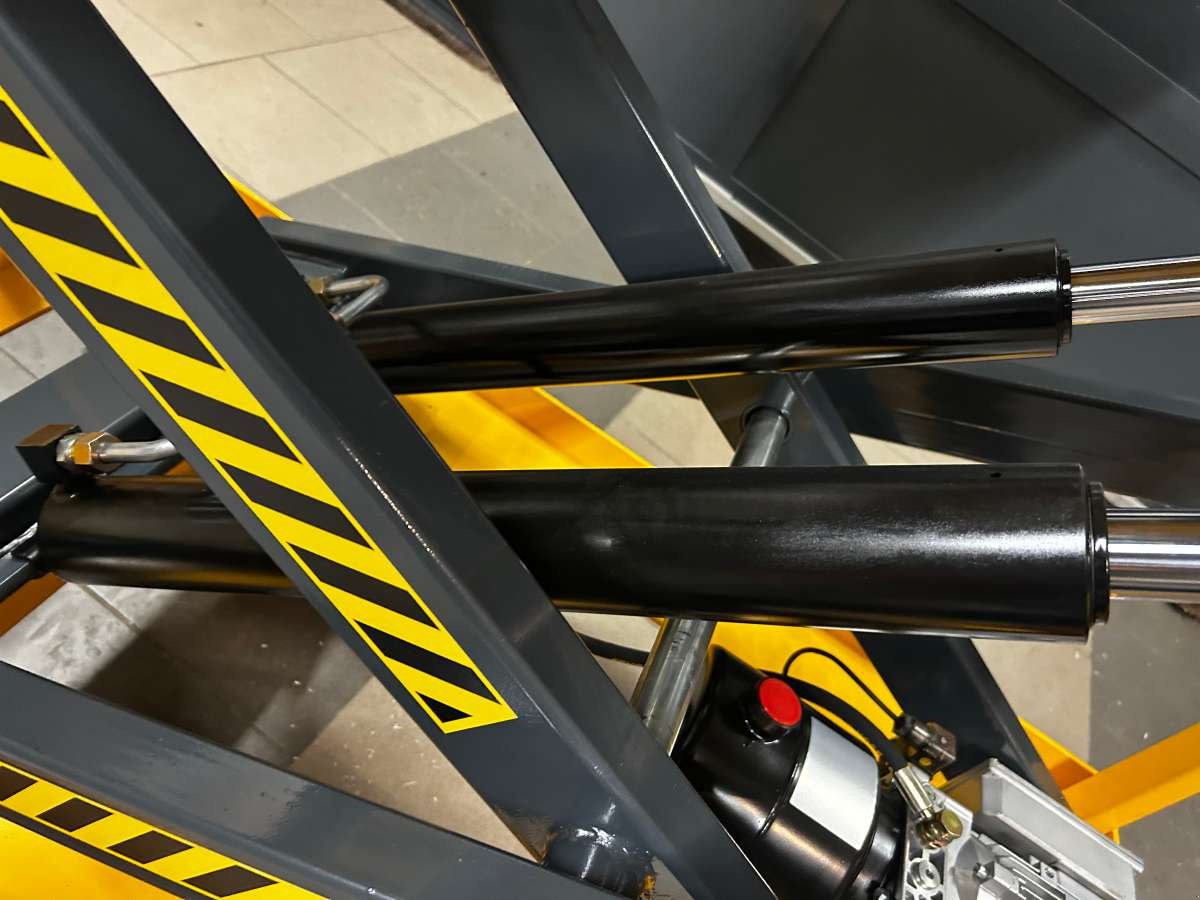 Hubgerüst of the type schieder Mobiler Scheren-Hubtisch 1.000 kg  3.000 mm Hubhöhe  AKTION, Neumaschine in mixnitz (Picture 10)