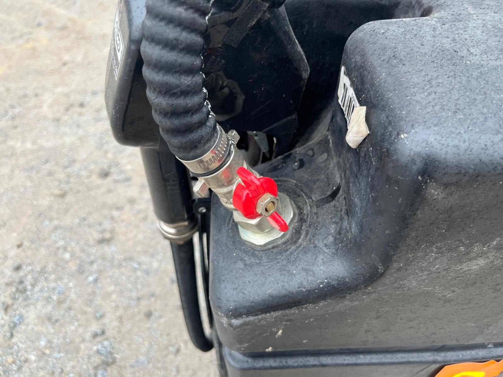 Hubgerüst of the type Sonstige Benzintank, Gebrauchtmaschine in NATTERNBACH (Picture 14)