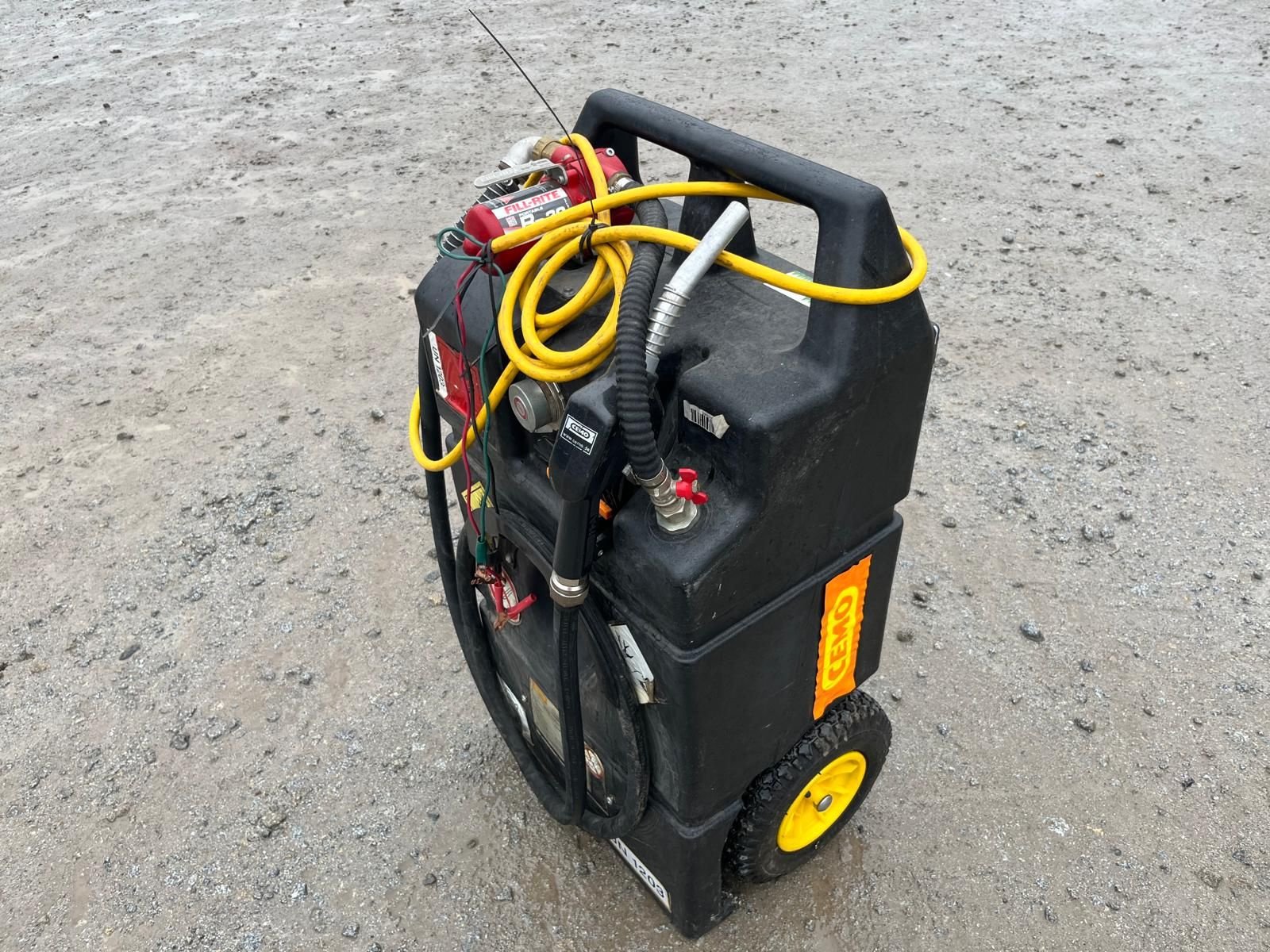 Hubgerüst of the type Sonstige Benzintank, Gebrauchtmaschine in NATTERNBACH (Picture 1)