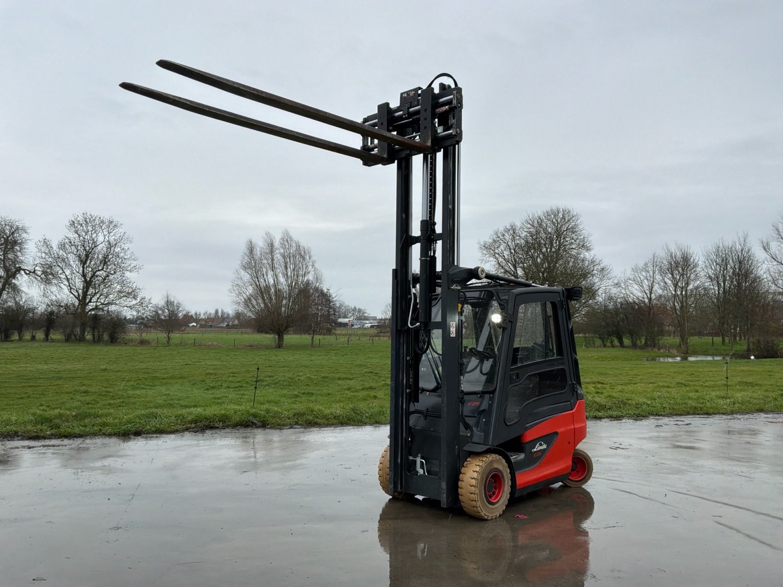 Hubmaststapler typu Linde E 25, Gebrauchtmaschine v Ardooie (Obrázek 9)