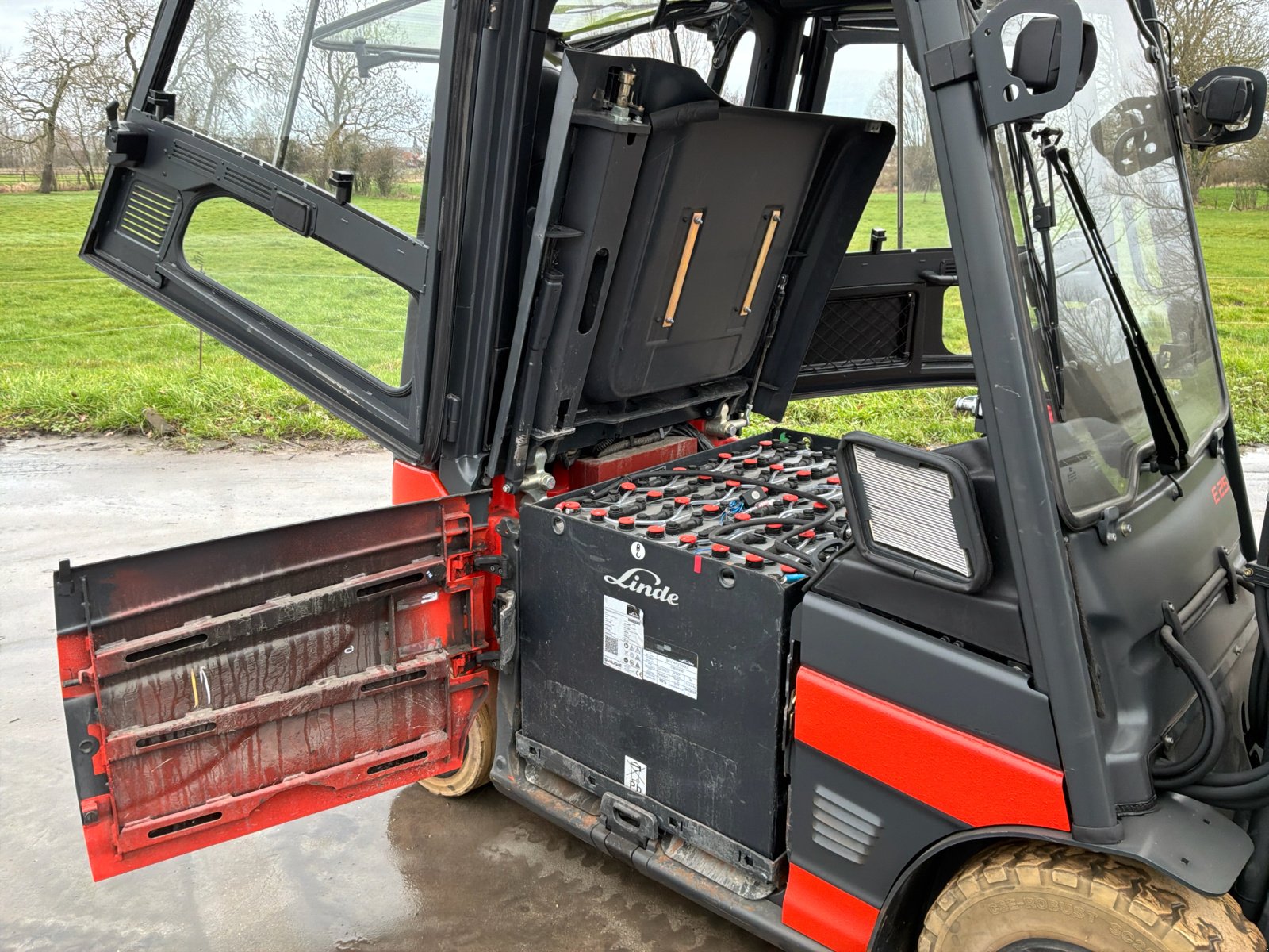 Hubmaststapler typu Linde E 25, Gebrauchtmaschine v Ardooie (Obrázek 27)