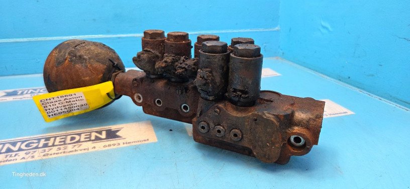 Hydraulik typu CLAAS Axion 810, Gebrauchtmaschine v Hemmet (Obrázek 7)