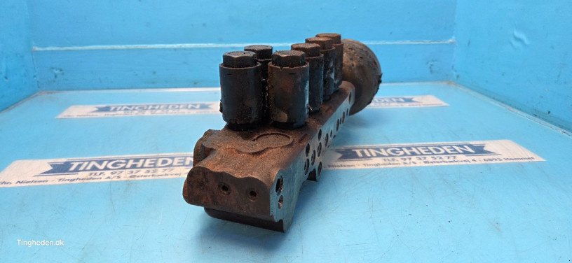 Hydraulik typu CLAAS Axion 810, Gebrauchtmaschine v Hemmet (Obrázek 5)