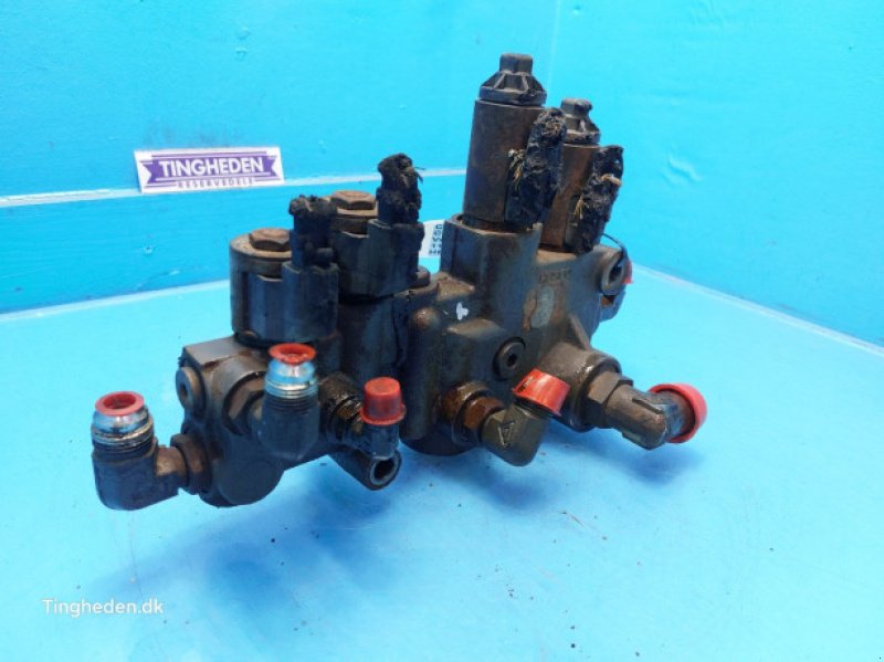 Hydraulik typu CLAAS Axion 840, Gebrauchtmaschine v Hemmet (Obrázek 3)